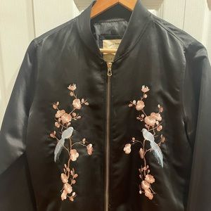 Vintage style Ci Sono satin coat - Asian style embroidery.  Cute with jeans!